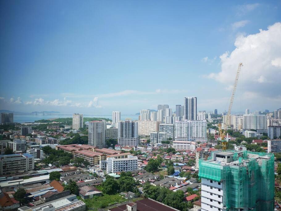 Beacon Executive By Uptrend Management * George Town