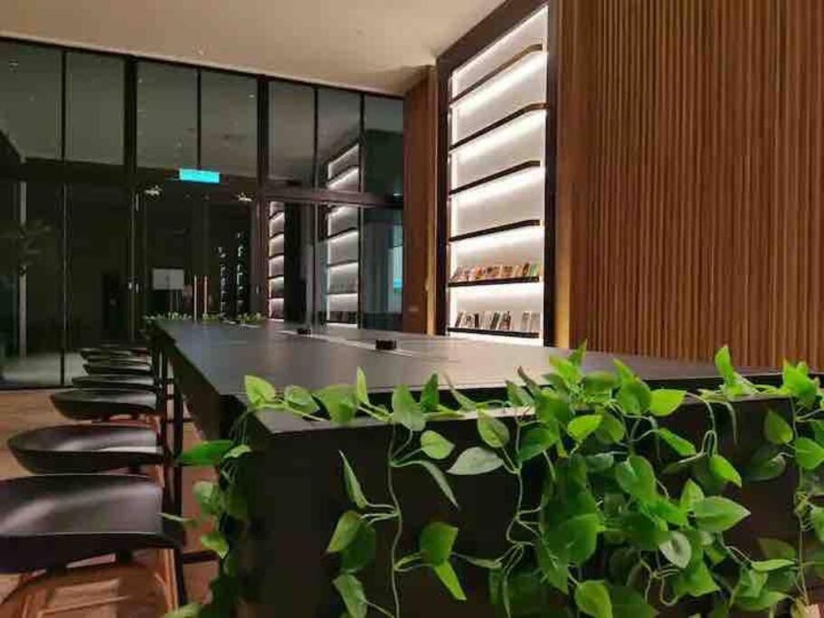 Beacon Executive By Uptrend Management George Town