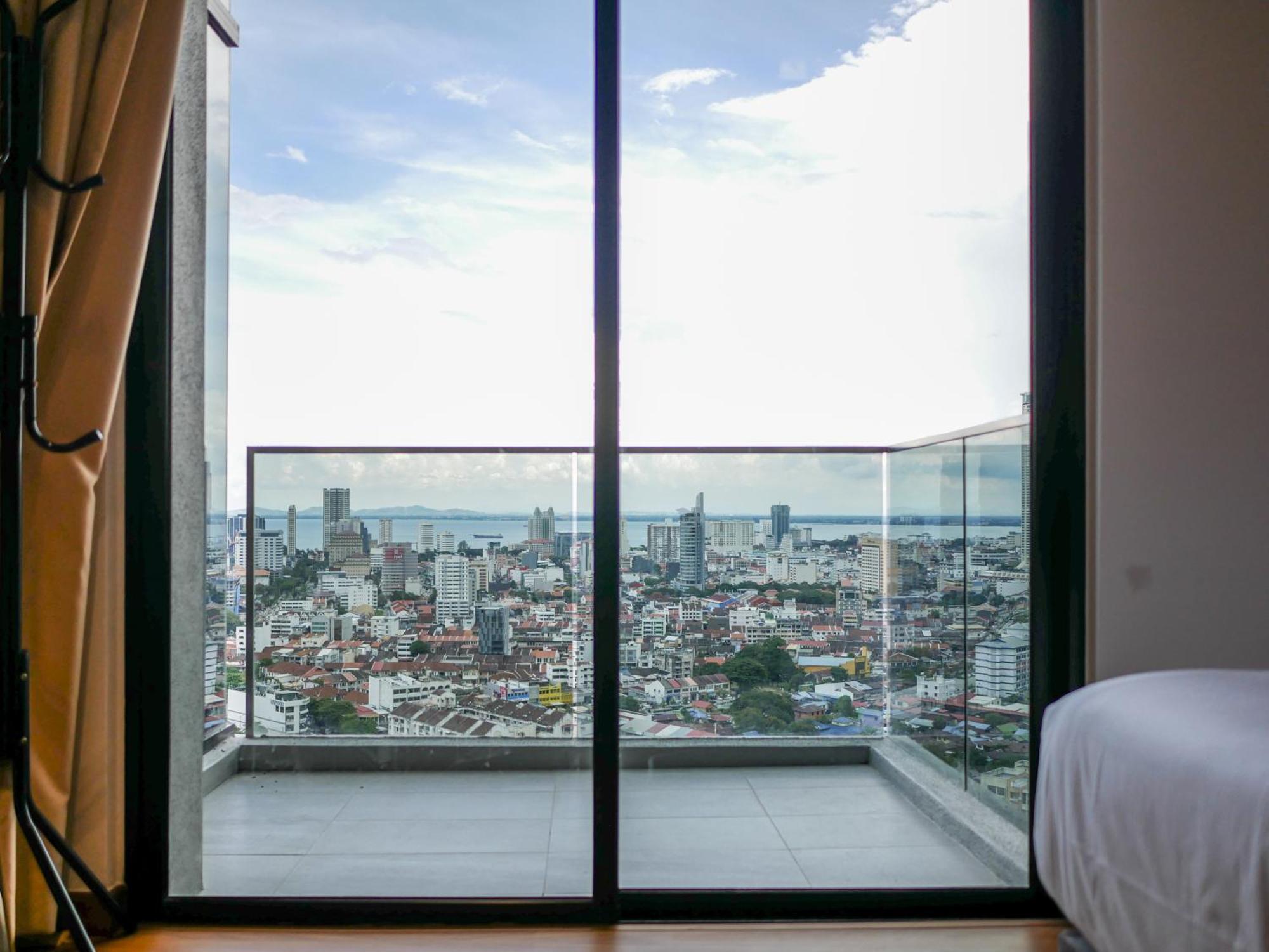 Beacon Executive By Uptrend Management Apartment