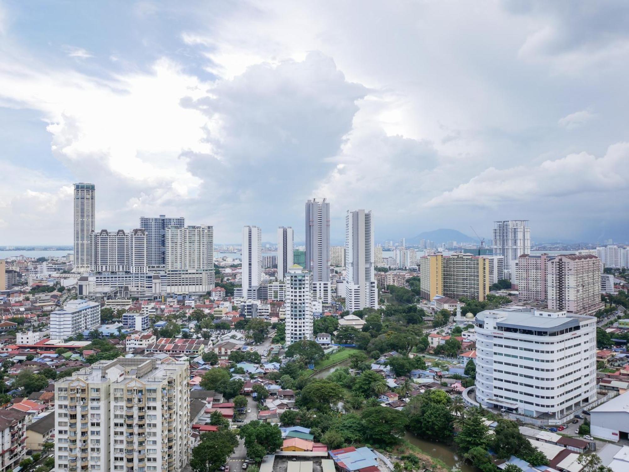 Beacon Executive By Uptrend Management Apartment George Town