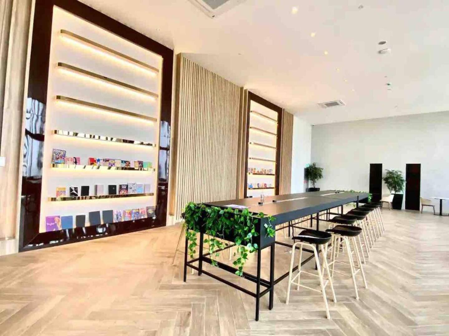 Beacon Executive By Uptrend Management George Town