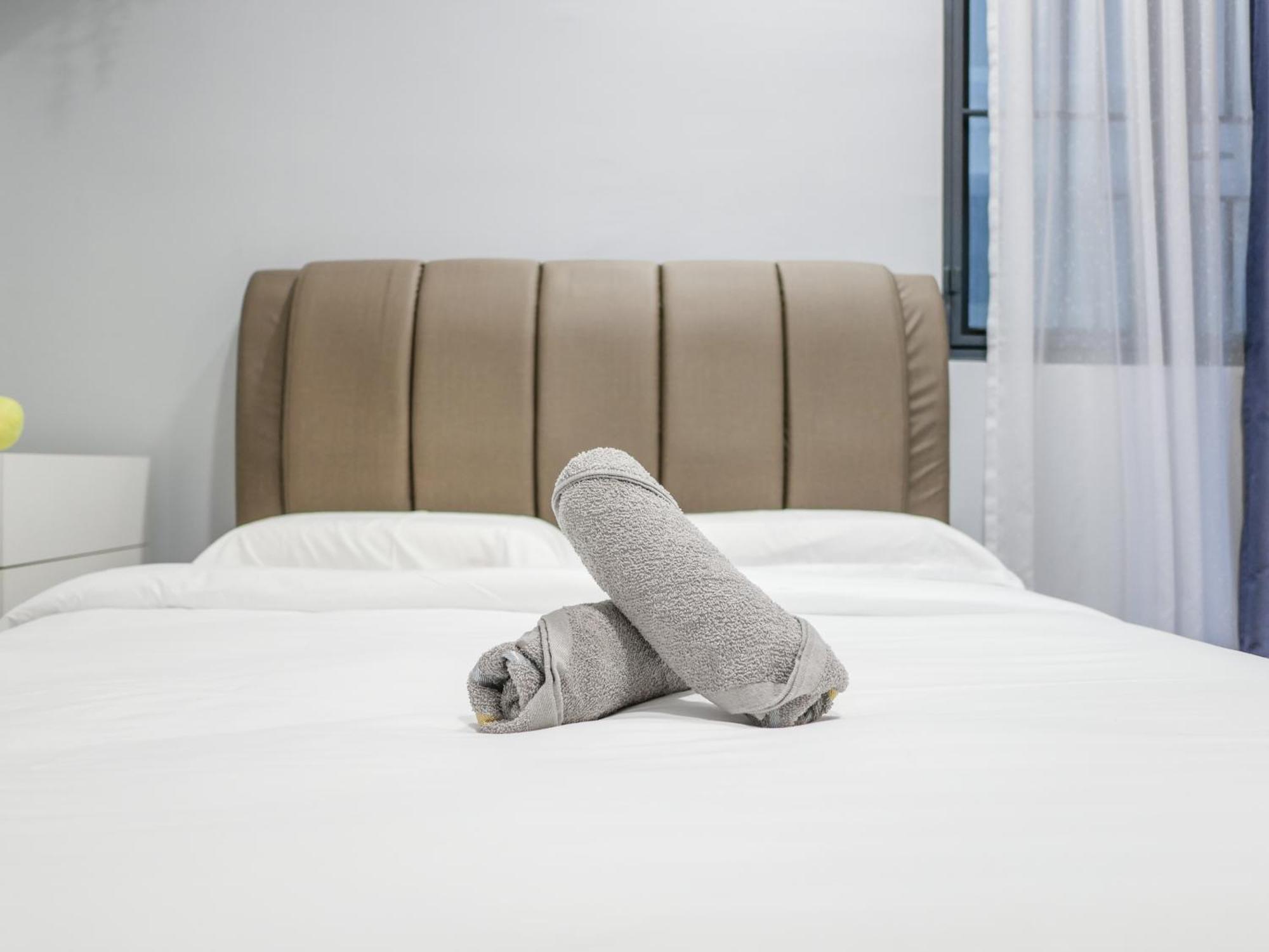 Beacon Executive By Uptrend Management Apartment